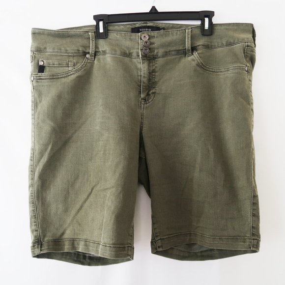 SOLD | Torrid Jegging Bermuda Shorts Olive Wash - Picture 5 of 10